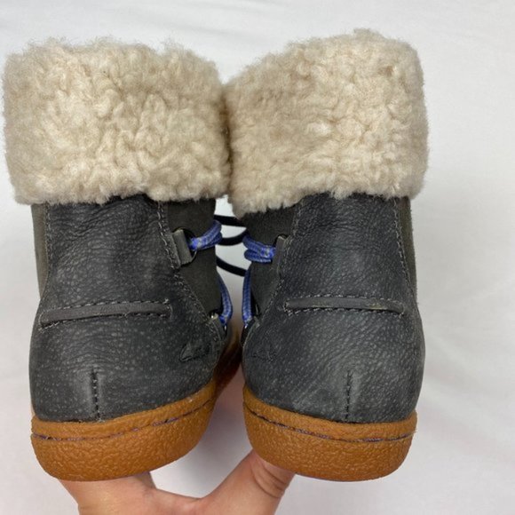 Clarks Ariana Mae Junior Boot Size 1.5M - Picture 5 of 10